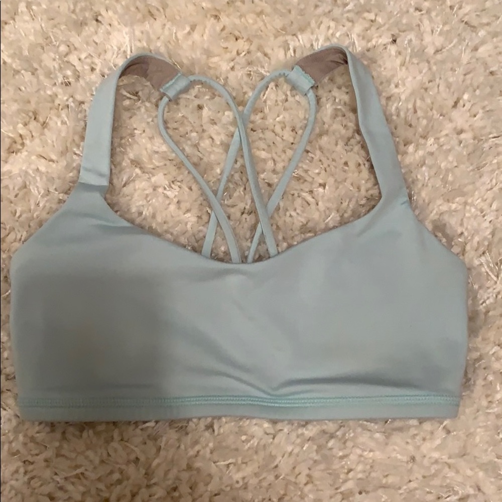 Lululemon Free to Be Bra